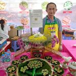 Chuyện về người thầy giáo mê làm bánh