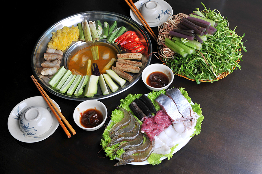 Lẩu mắm Châu Đốc An Giang